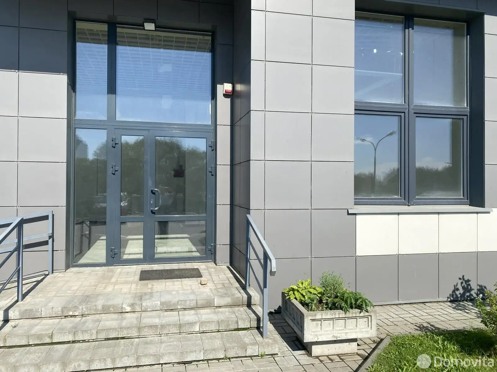 Объект сферы услуг в Минске, ул. Чюрлениса, д. 24, код 3335 - фото 2