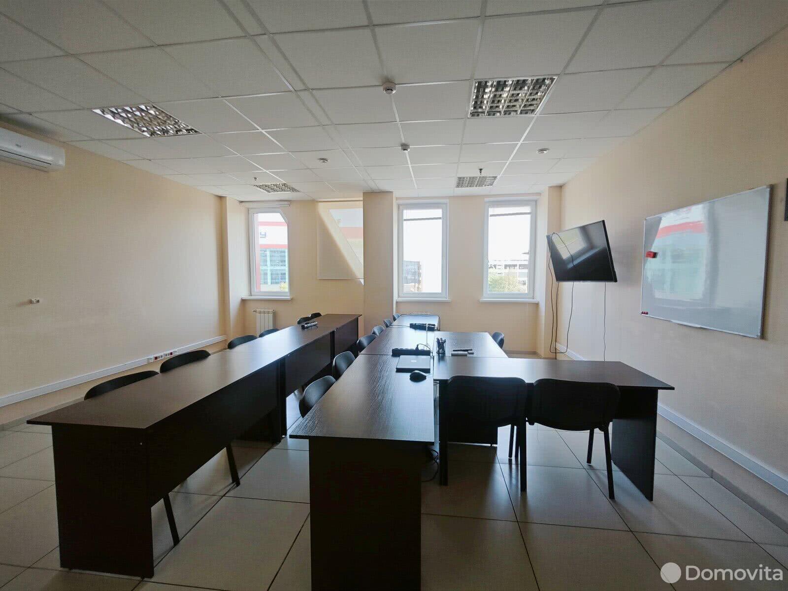 Аренда офиса на ул. Тимирязева, д. 67 в Минске, 2376BYN, код 10800 - фото 1