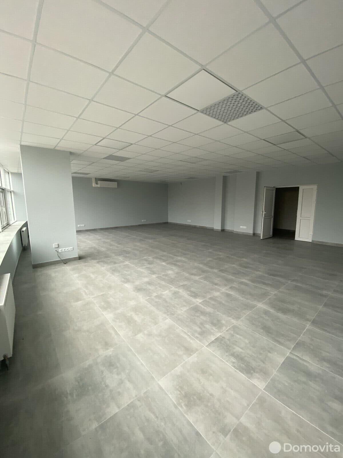 Купить помещение под сферу услуг в Минске, ул. Хмаринская, д. 2 - фото 16