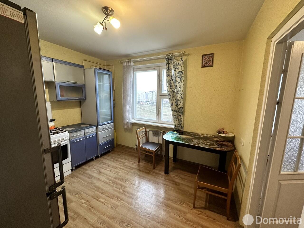 Снять 2-комнатную квартиру в Минске, ул. Янки Брыля, д. 21, 330USD, код 143239 - фото 1