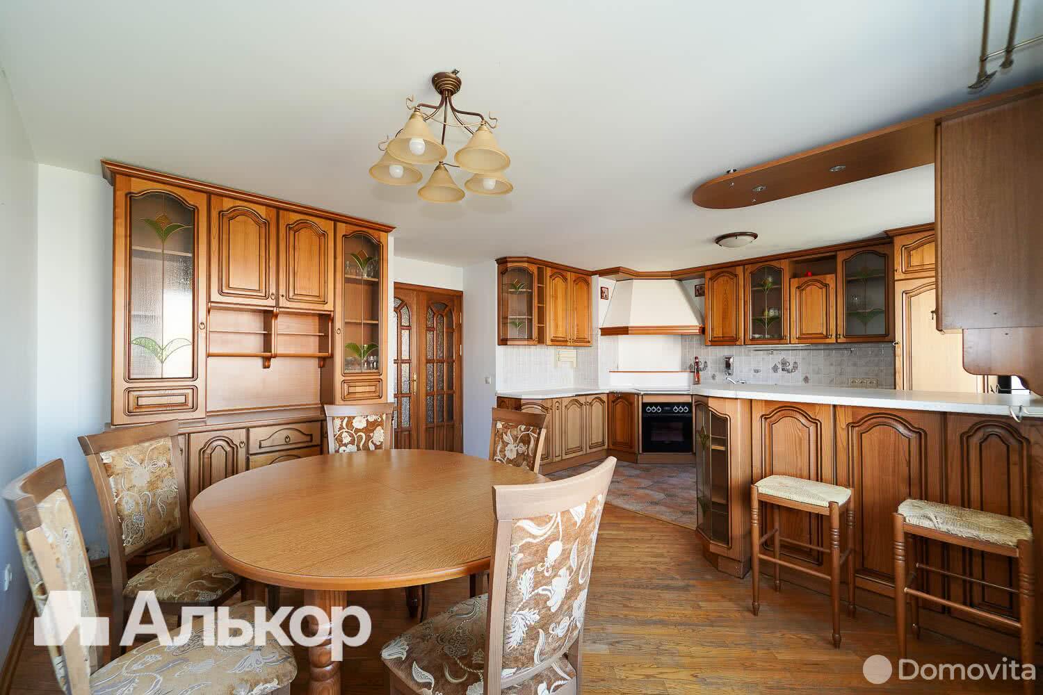 Купить 4-комнатную квартиру в Минске, Логойский тр-т, д. 10, 238000 USD, код: 1007133 - фото 1
