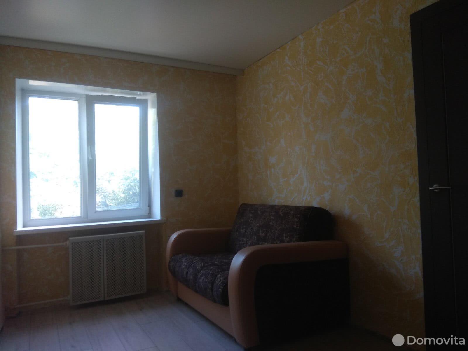 Продажа 2-комнатной квартиры в Орше, ул. Карла Маркса, д. 28, 27000 USD, код: 1024682 - фото 2