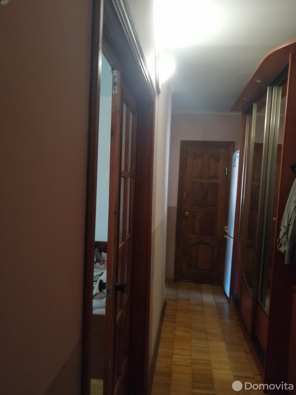 Купить 2-комнатную квартиру в Витебске, ул. Берестеня, д. 5, 36800 USD, код: 1021273 - фото 2