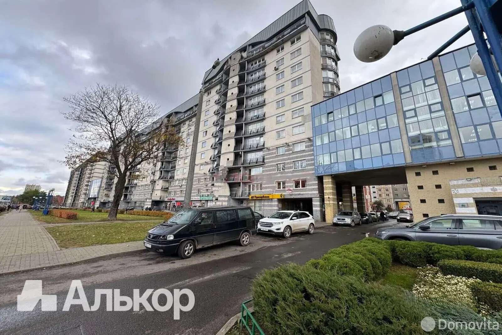 Аренда торгового помещения на пр-т Независимости, д. 168/2 в Минске, 1622USD, код 967836 - фото 1