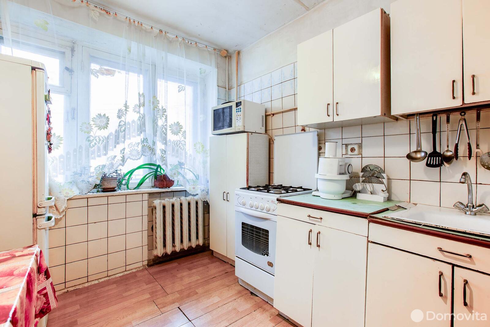 Купить 3-комнатную квартиру в Минске, ул. Семенова, д. 28, 80000 USD, код: 962869 - фото 2