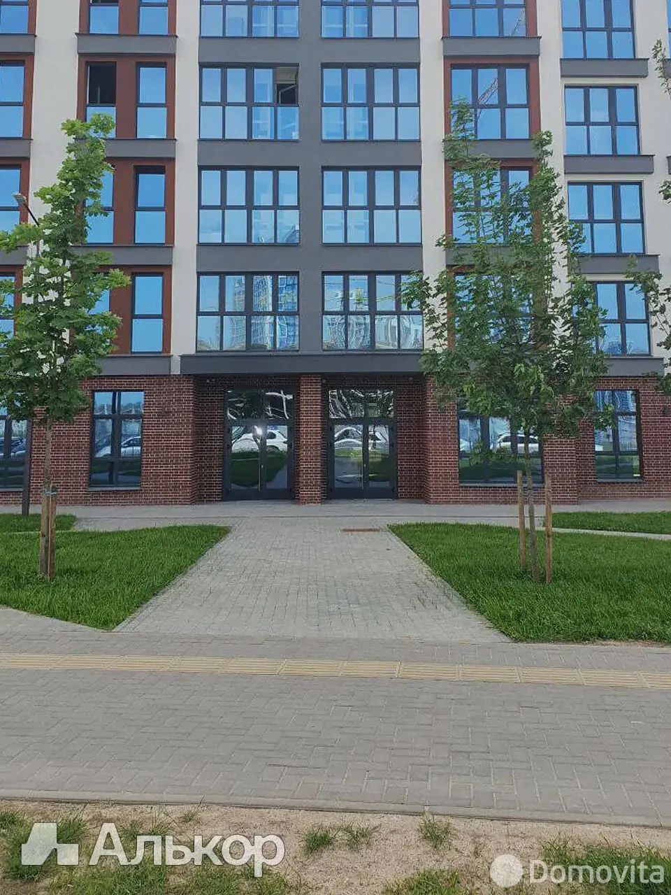 Стоимость аренды торгового объекта, Минск, ул. Игоря Лученка, д. 16