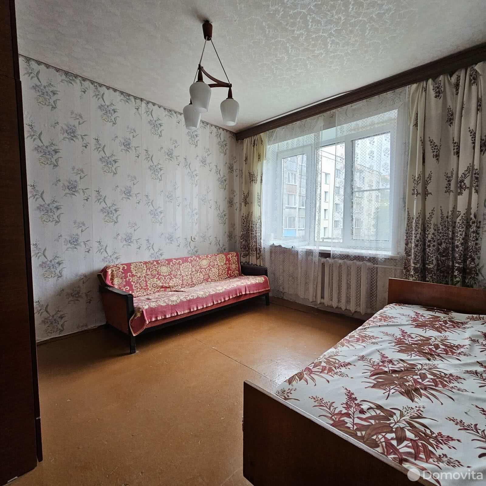 Продажа 2-комнатной квартиры в Жлобине, м-н 3-й, д. 4, 29000 USD, код: 1015802 - фото 3