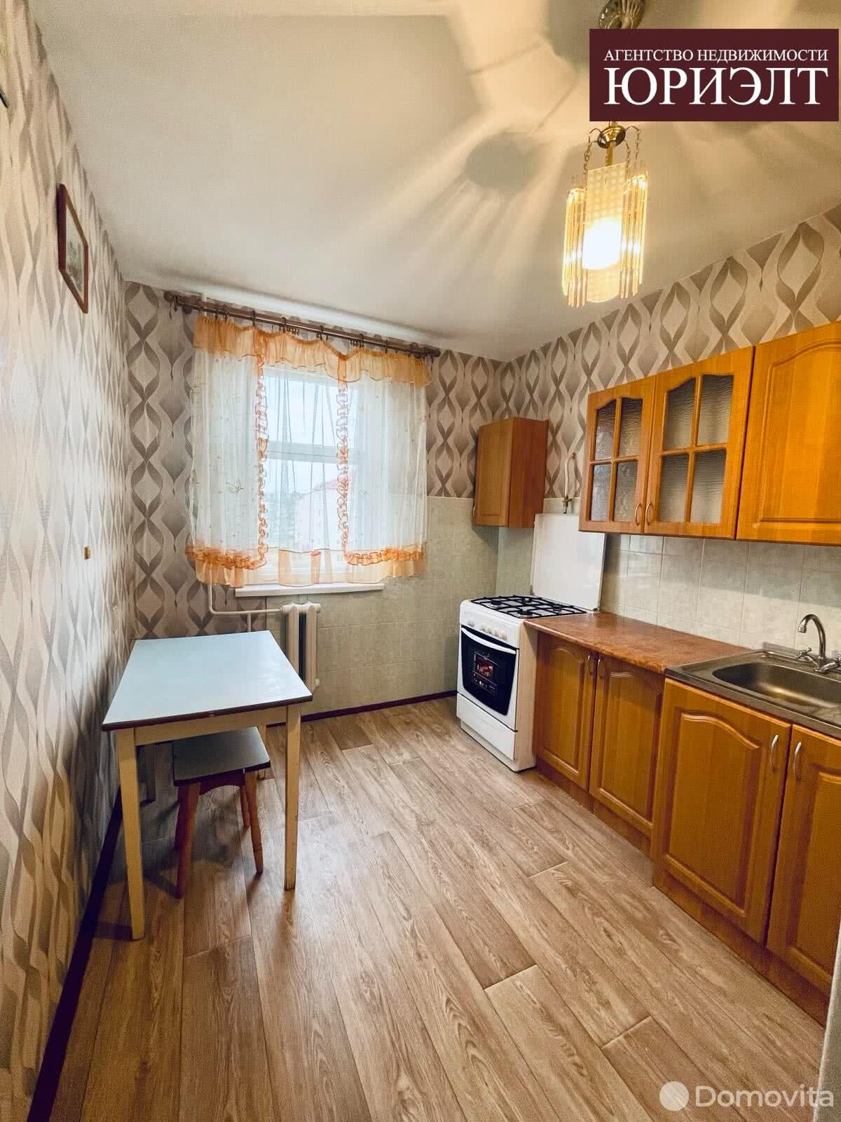 Продажа 2-комнатной квартиры в Березовке, ул. Ленина, д. 33, 16000 USD, код: 976597 - фото 1