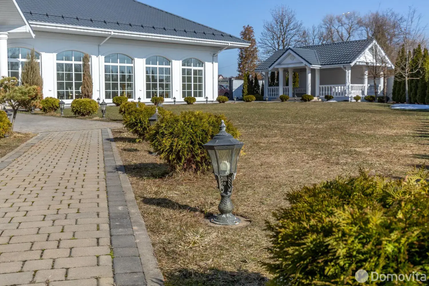 продажа объекта сферы услуг, Сеница, ул. Набережная, д. 1