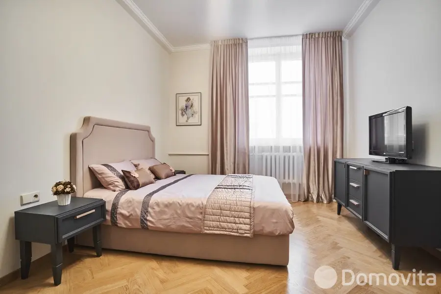 Снять 2-комнатную квартиру в Минске, ул. Янки Купалы, д. 17, 3000BYN, код 151063 - фото 1