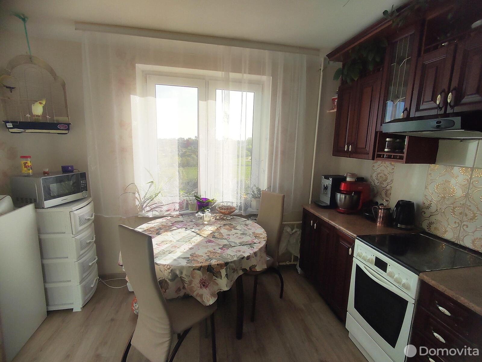 Купить 2-комнатную квартиру в Минске, ул. Алтайская, д. 164/1, 70000 USD, код: 999413 - фото 1