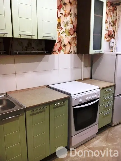 квартира, Минск, ул. Якуба Коласа, д. 59/2, стоимость аренды 1 100 р./мес.