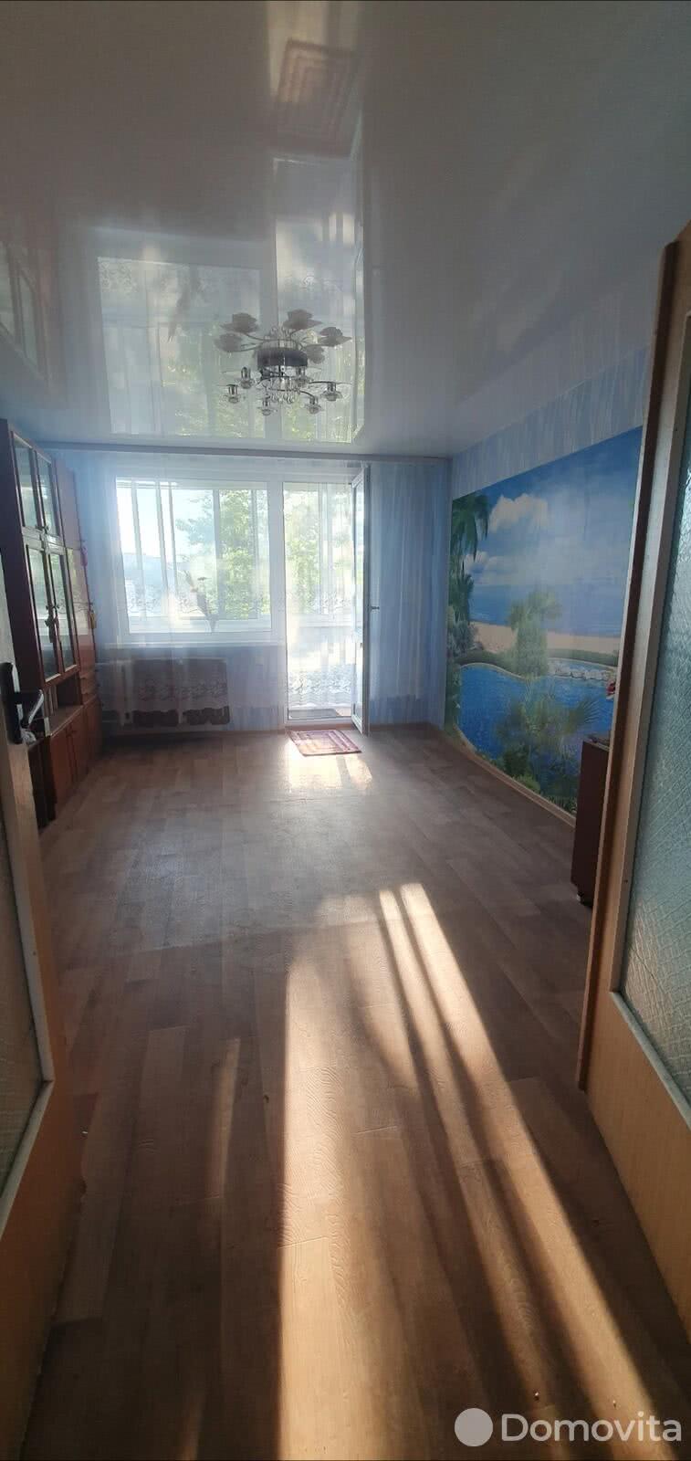 Купить 4-комнатную квартиру в Городке, ул. Гагарина, 19500 USD, код: 1030705 - фото 1