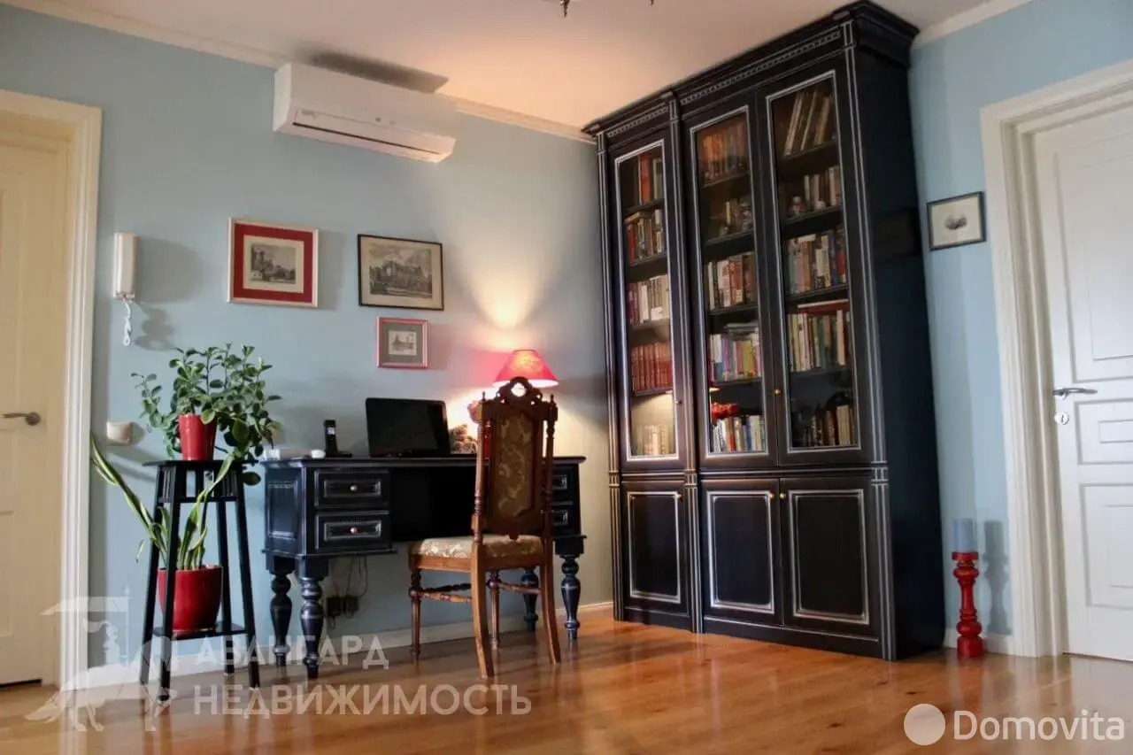 Снять 3-комнатную квартиру в Минске, пр-т Машерова, д. 54, 750USD, код 149265 - фото 1