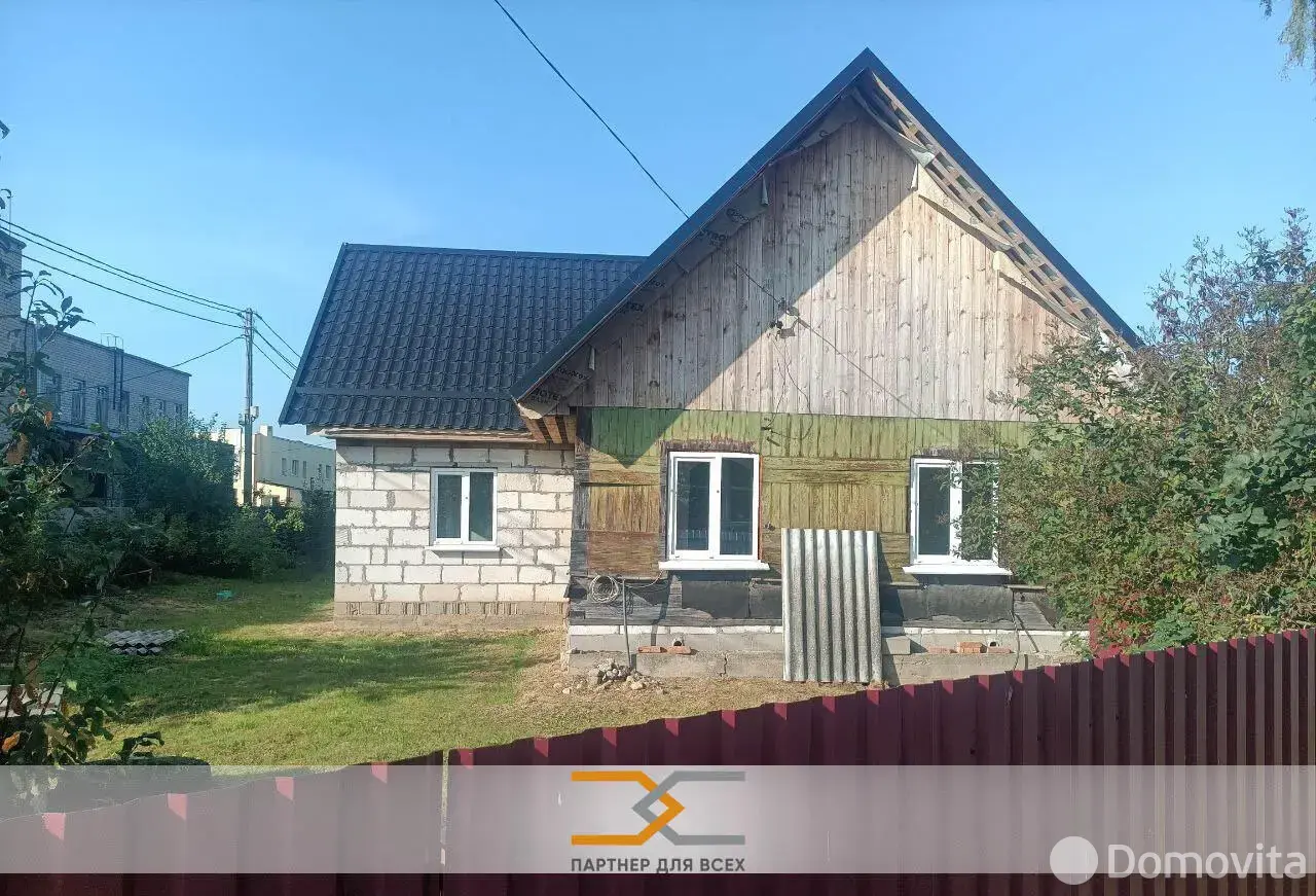 дом, Лучники, ул. Центральная 
