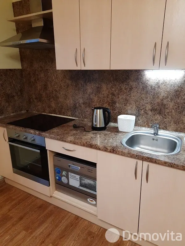 квартира, Минск, пер. Трубный 1-й, д. 27, стоимость аренды 1 500 р./мес.