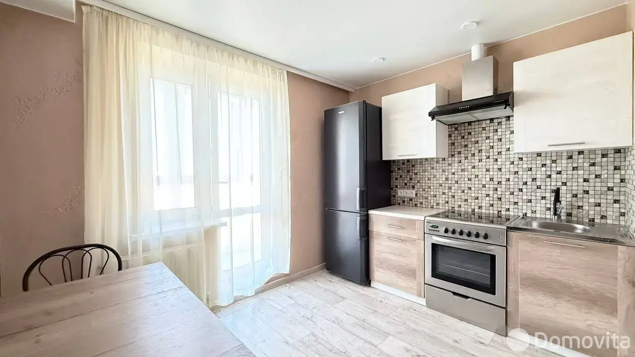 Снять 1-комнатную квартиру в Минске, ул. Лобанка, д. 64, 420USD, код 147661 - фото 1