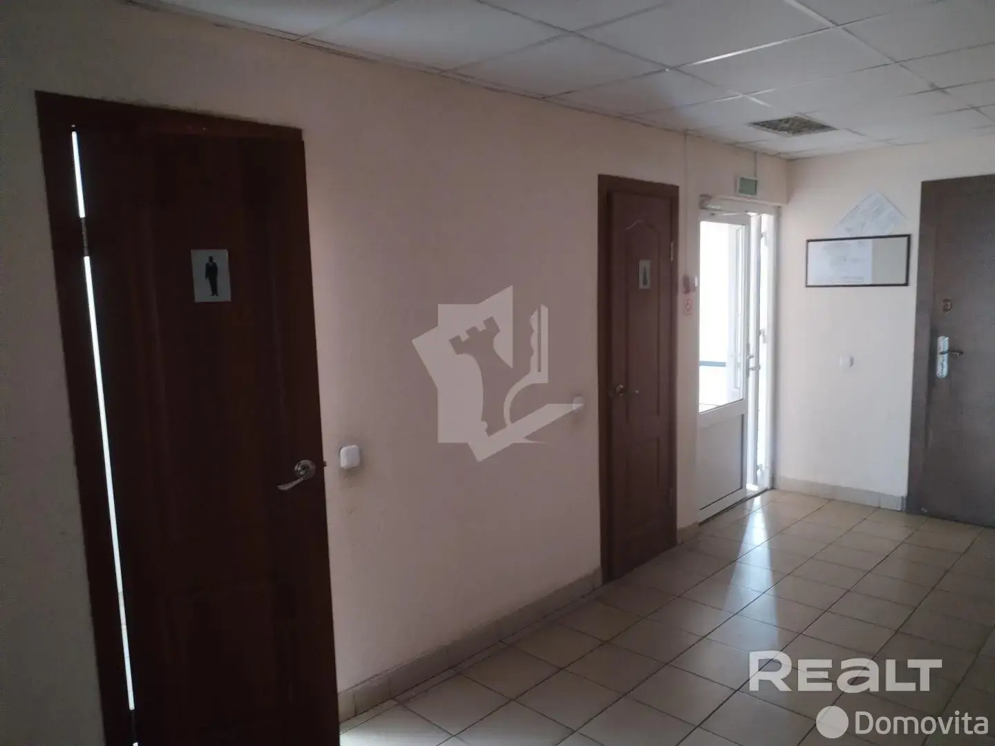 Помещение под сферу услуг в Минске, ул. Монтажников, д. 9, код 4207 - фото 4