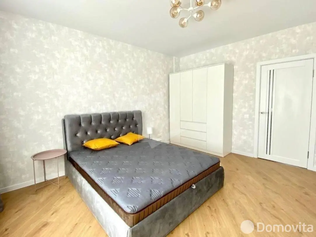 Цена аренды квартиры, Минск, ул. Притыцкого, д. 115