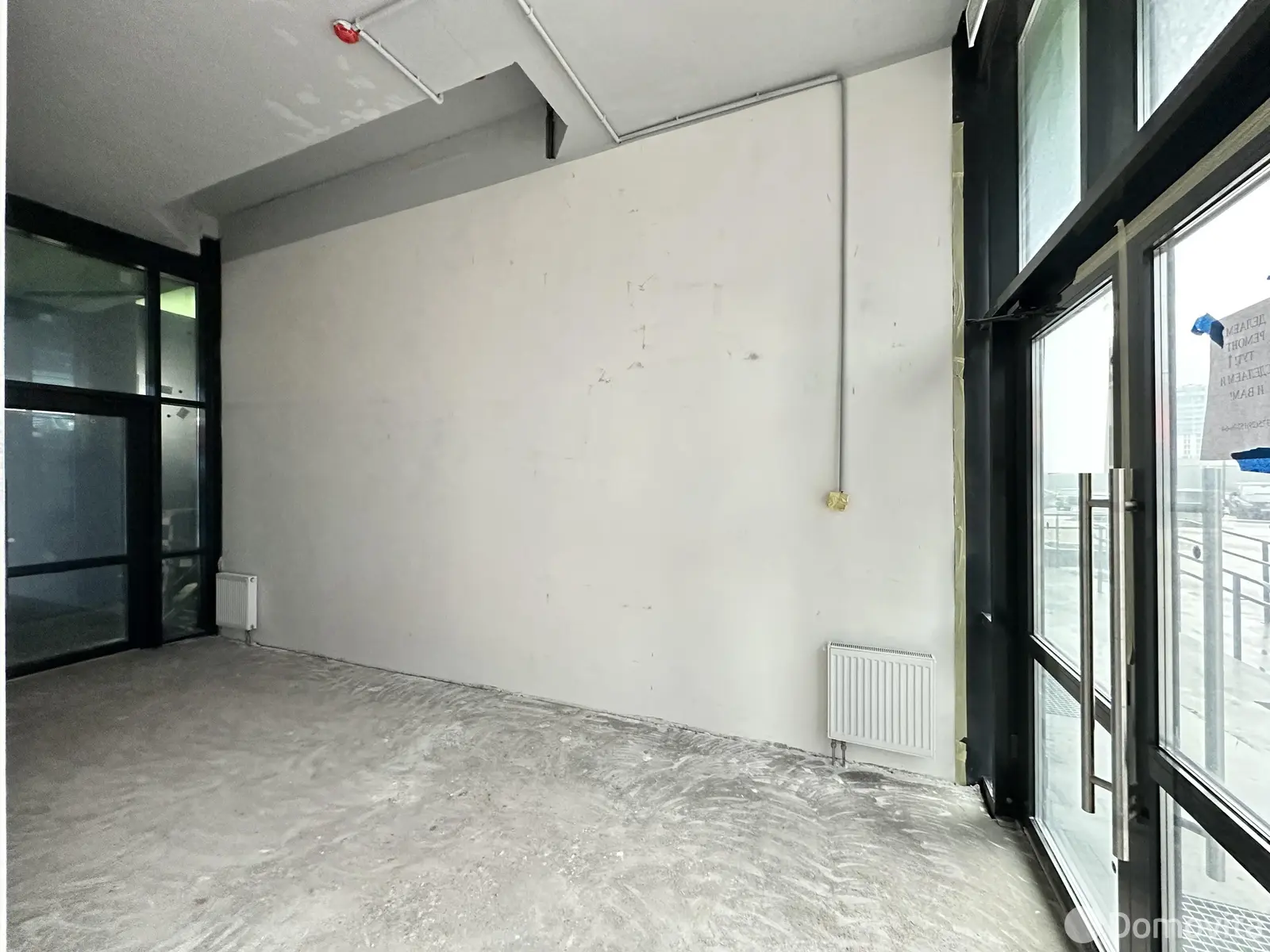 Снять торговое помещение на ул. Братская, д. 13 в Минске, 565EUR, код 965352 - фото 1
