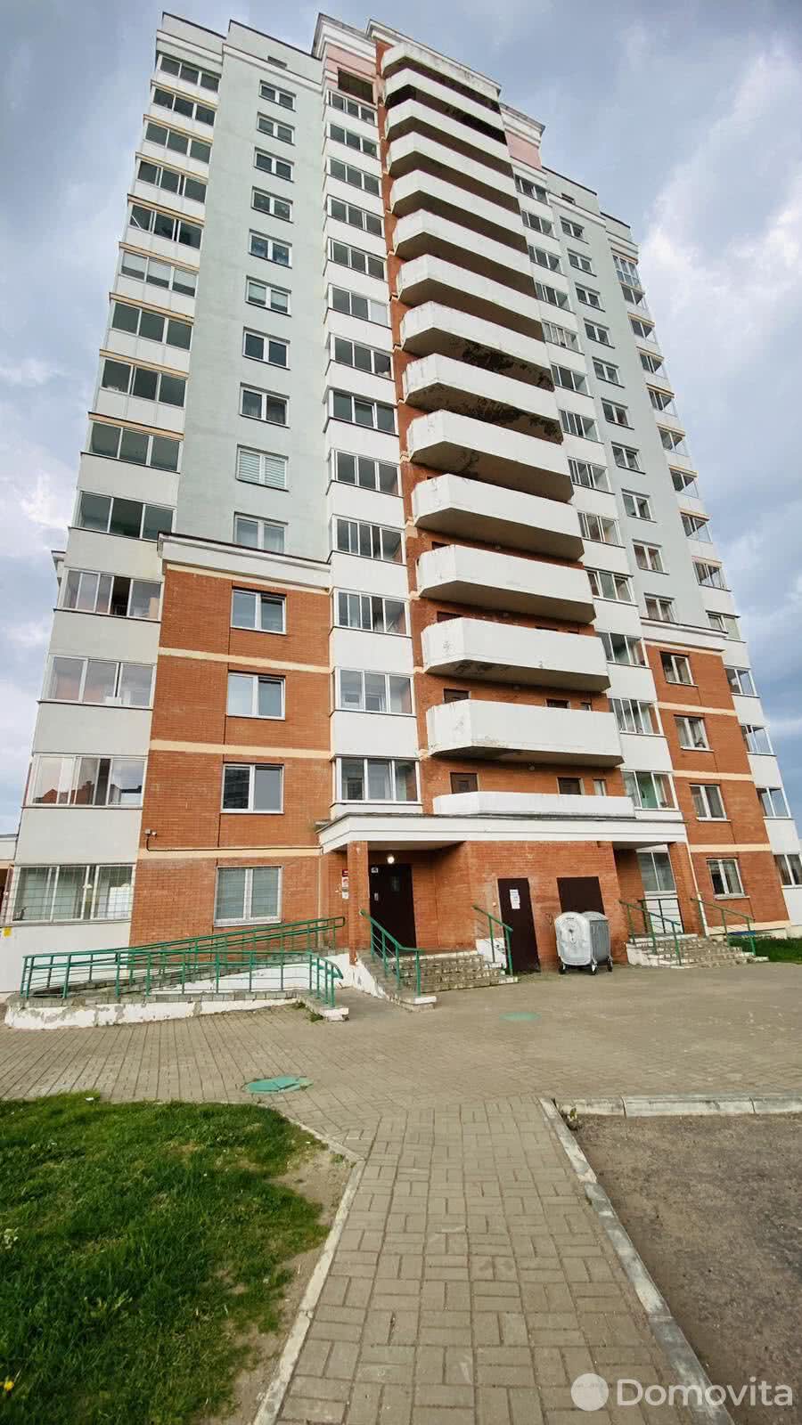 Купить 2-комнатную квартиру в Витебске, ул. Генерала Ивановского, д. 26, 49000 USD, код: 1008346 - фото 1