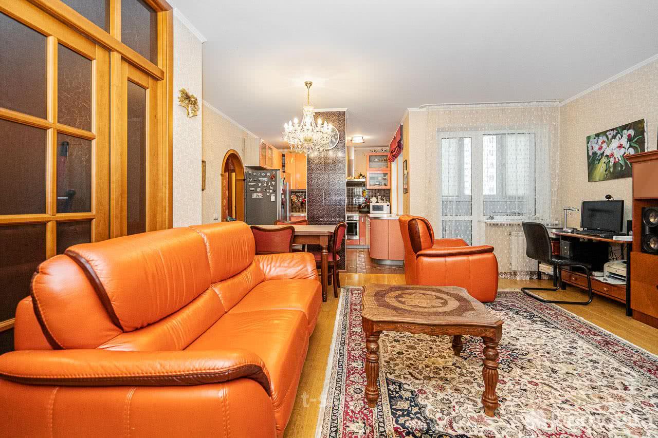 квартира, Минск, ул. Лобанка, д. 14, стоимость продажи 374 023 р.