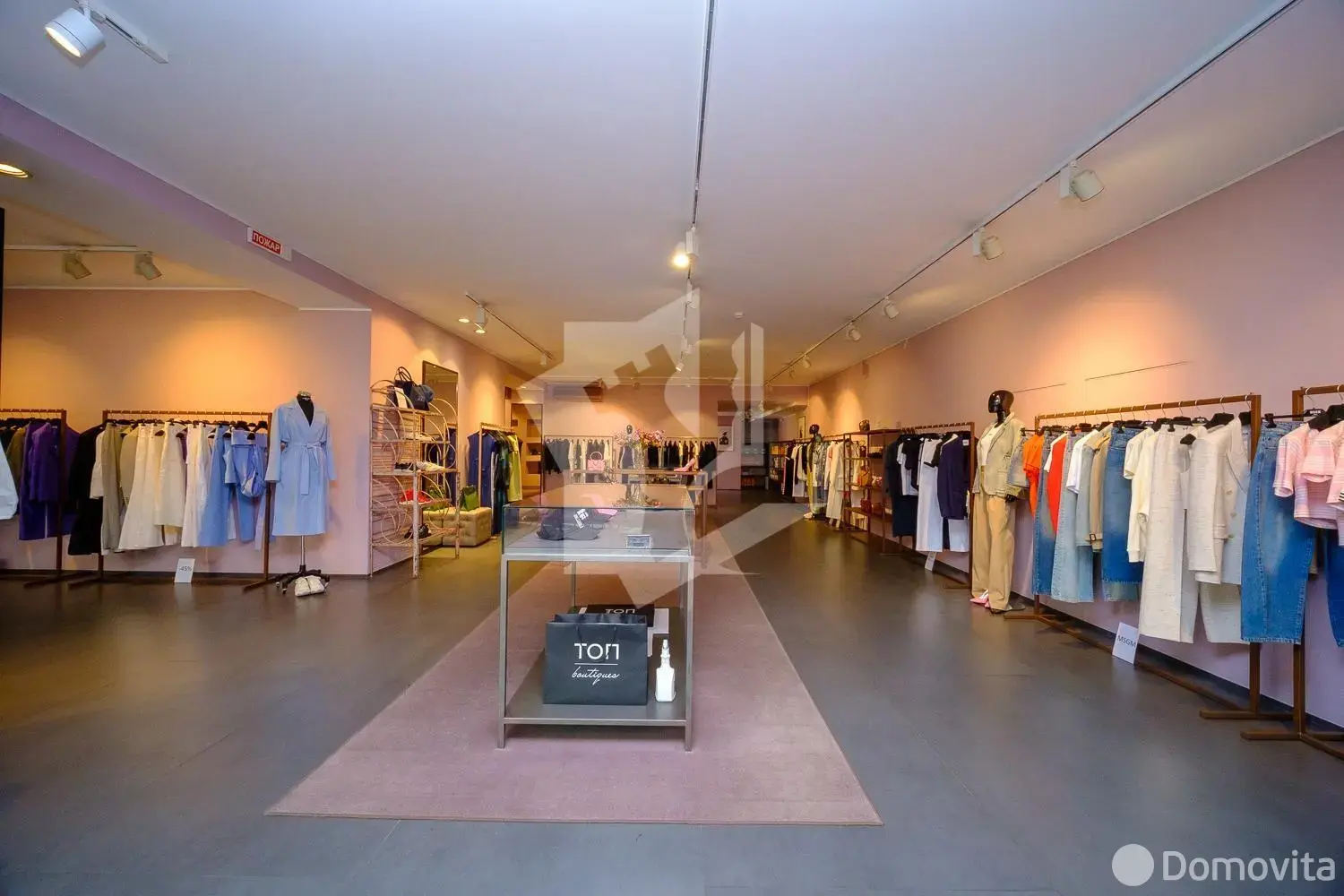 торговый объект, Минск, ул. Немига, д. 12/А на ст. метро Немига