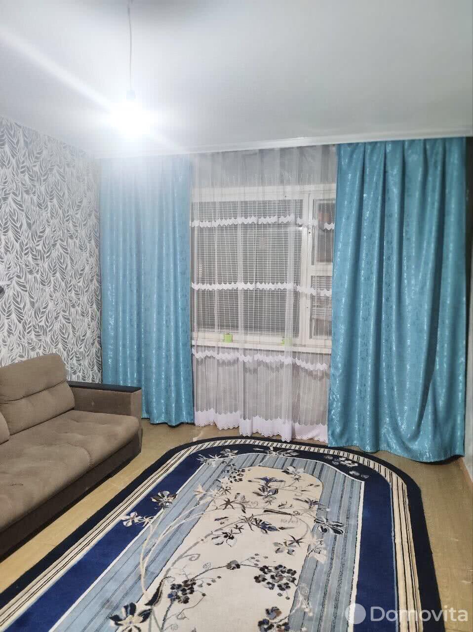 Купить 3-комнатную квартиру в Гродно, ул. Курчатова, д. 32, 44800 USD, код: 961657 - фото 1