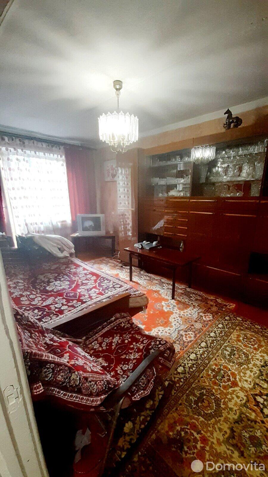 Купить 2-комнатную квартиру в Борисове, ул. Серебренникова, д. 12, 26500 USD, код: 916136 - фото 1