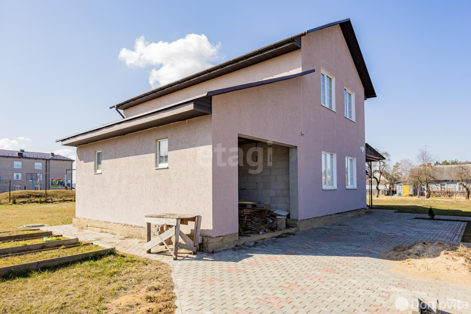 дом, Червень, ул. Красная 