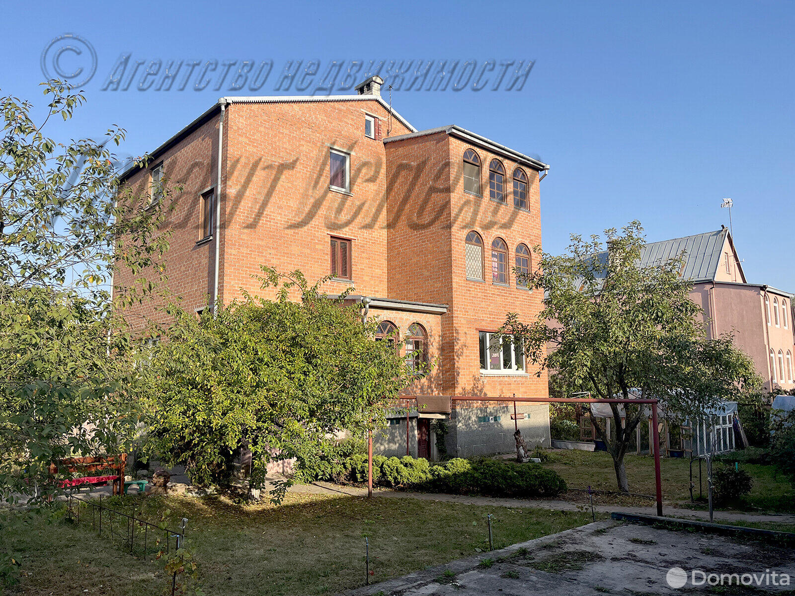 Продать 3-этажный коттедж в Бресте, Брестская область ул. Суворова, 109000USD, код 627632 - фото 1