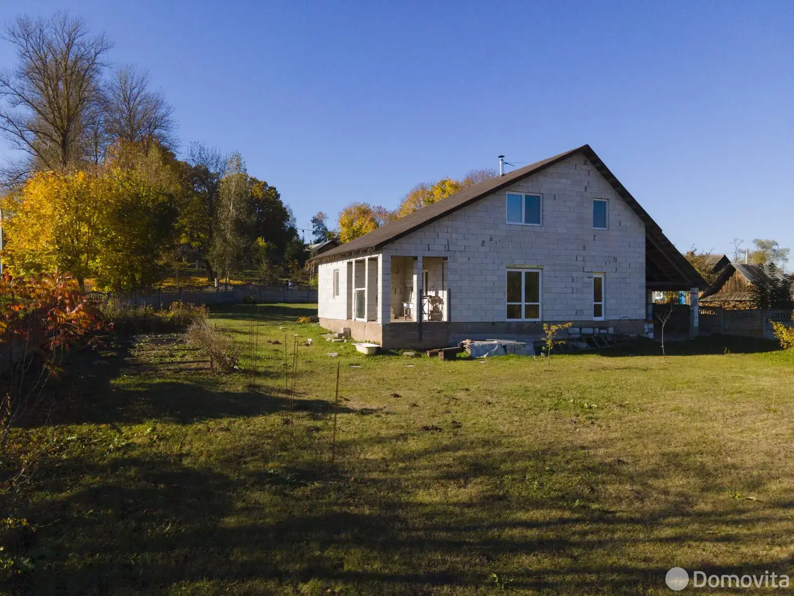 дом, Нивки, ул. Центральная