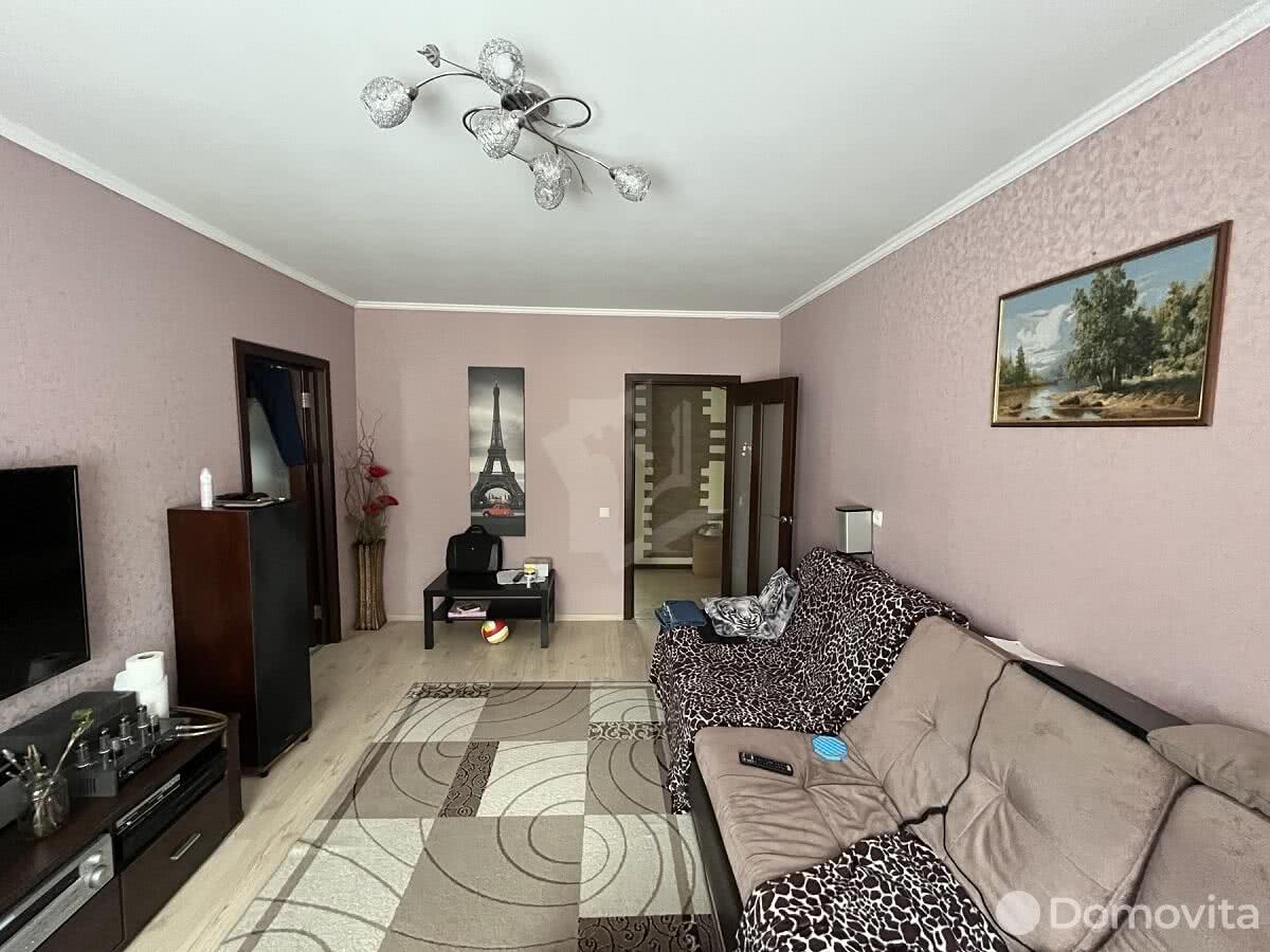 Купить 4-комнатную квартиру в Браславе, ул. Советская, д. 145, 54500 USD, код: 947349 - фото 1