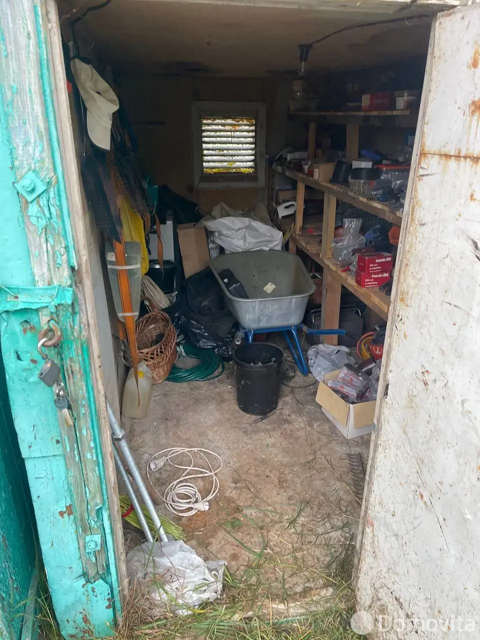 участок, Крапивники,