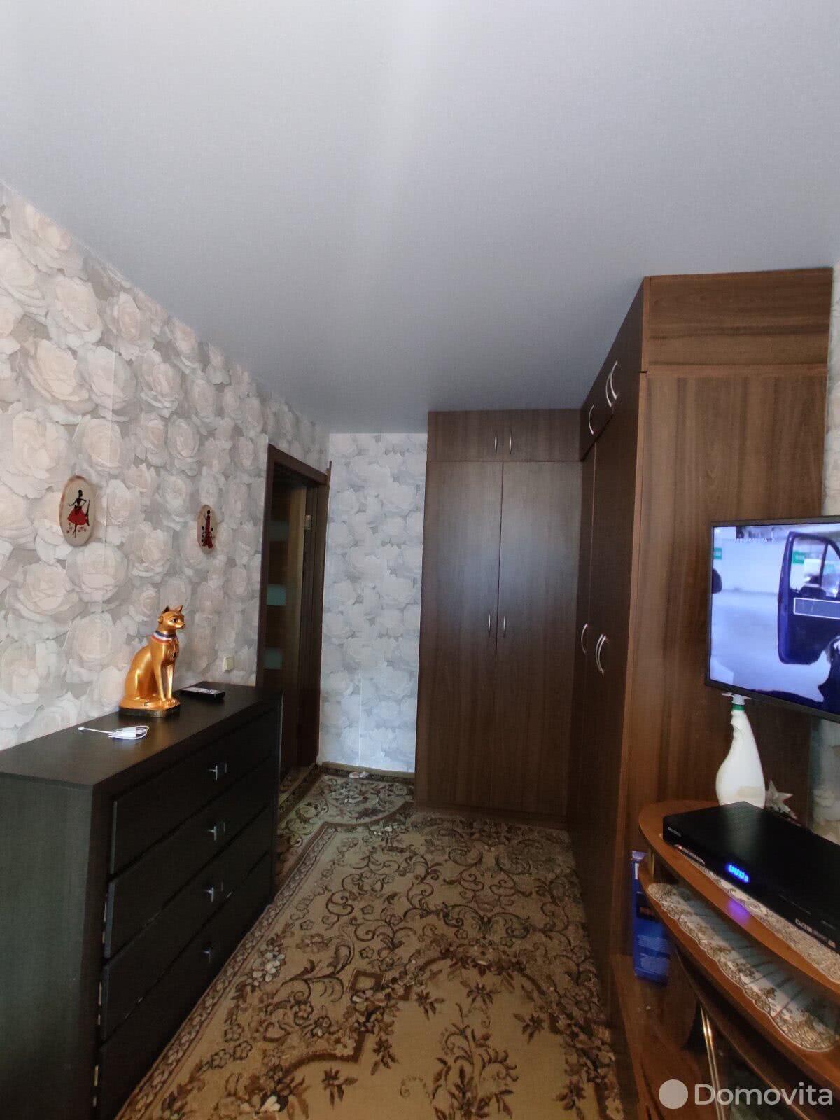 Купить 2-комнатную квартиру в Жодино, ул. Советская, д. 10, 32000 USD, код: 1017232 - фото 2