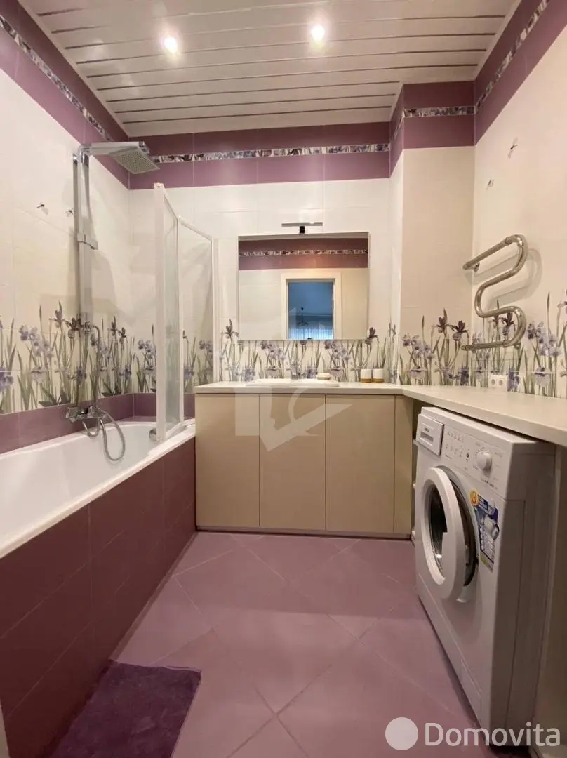 квартира, Минск, ул. Максима Богдановича, д. 52Б, стоимость аренды 1 989 р./мес.