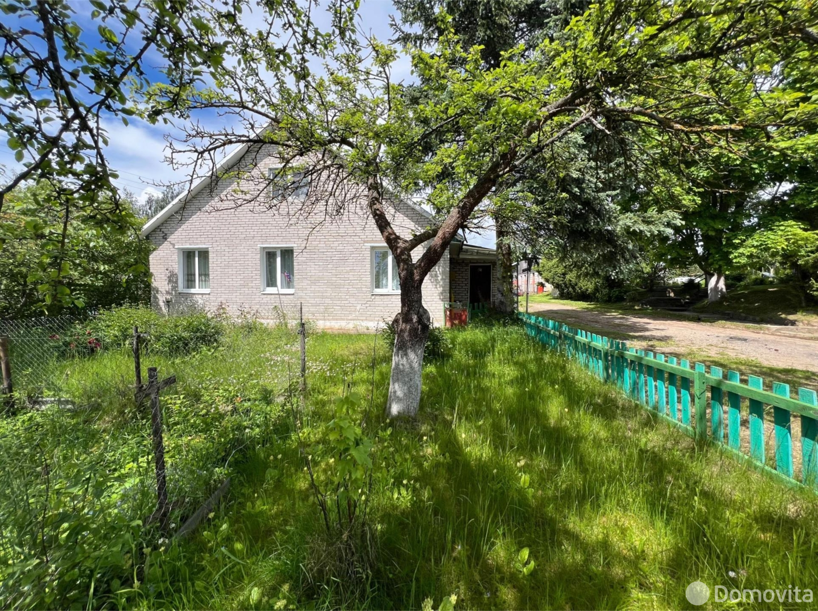 дом, Мядель, пер. Коммунистический, д. 10 