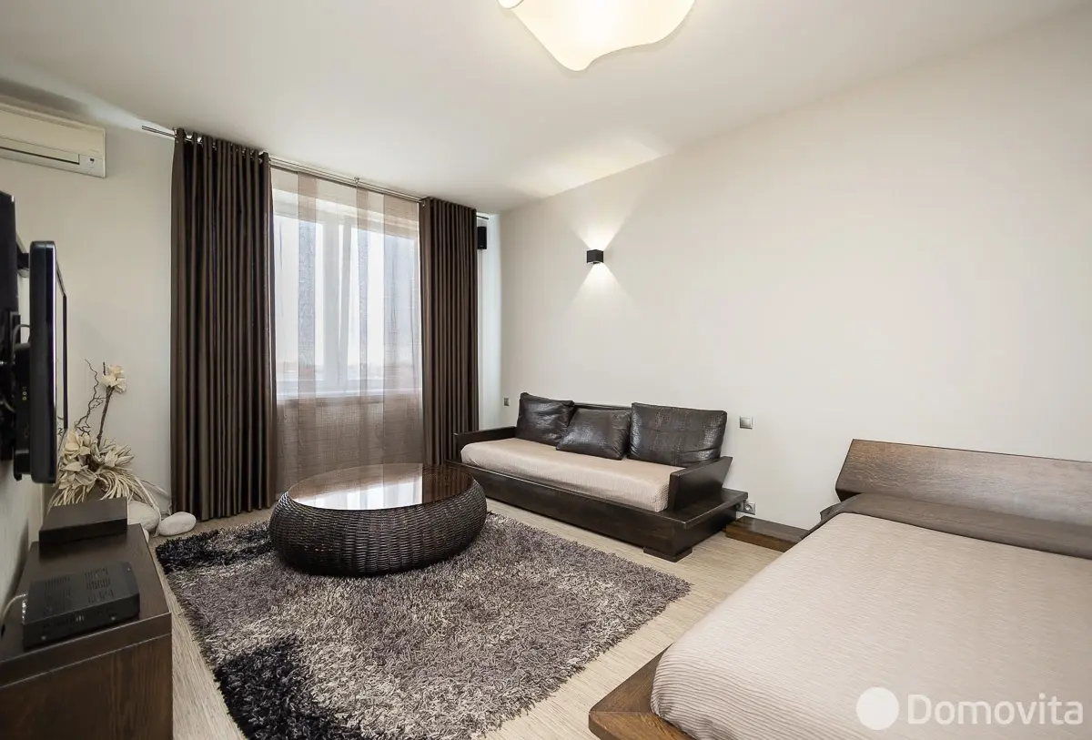 Снять 1-комнатную квартиру в Минске, ул. Жуковского, д. 2, 520USD, код 146803 - фото 1