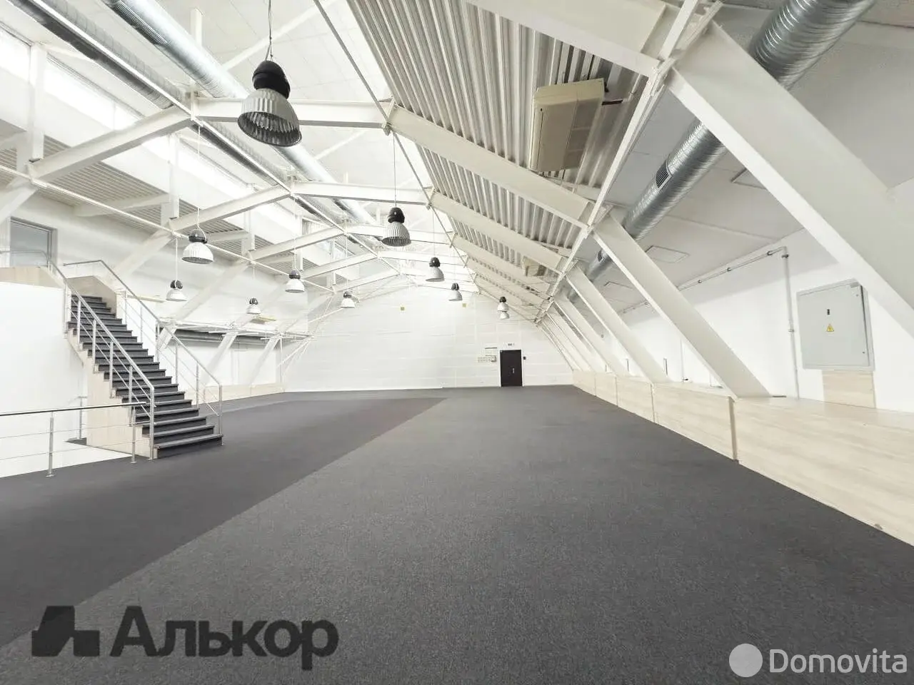 офис, Минск, ул. Нарочанская, д. 11, стоимость аренды 24 491 р./мес.