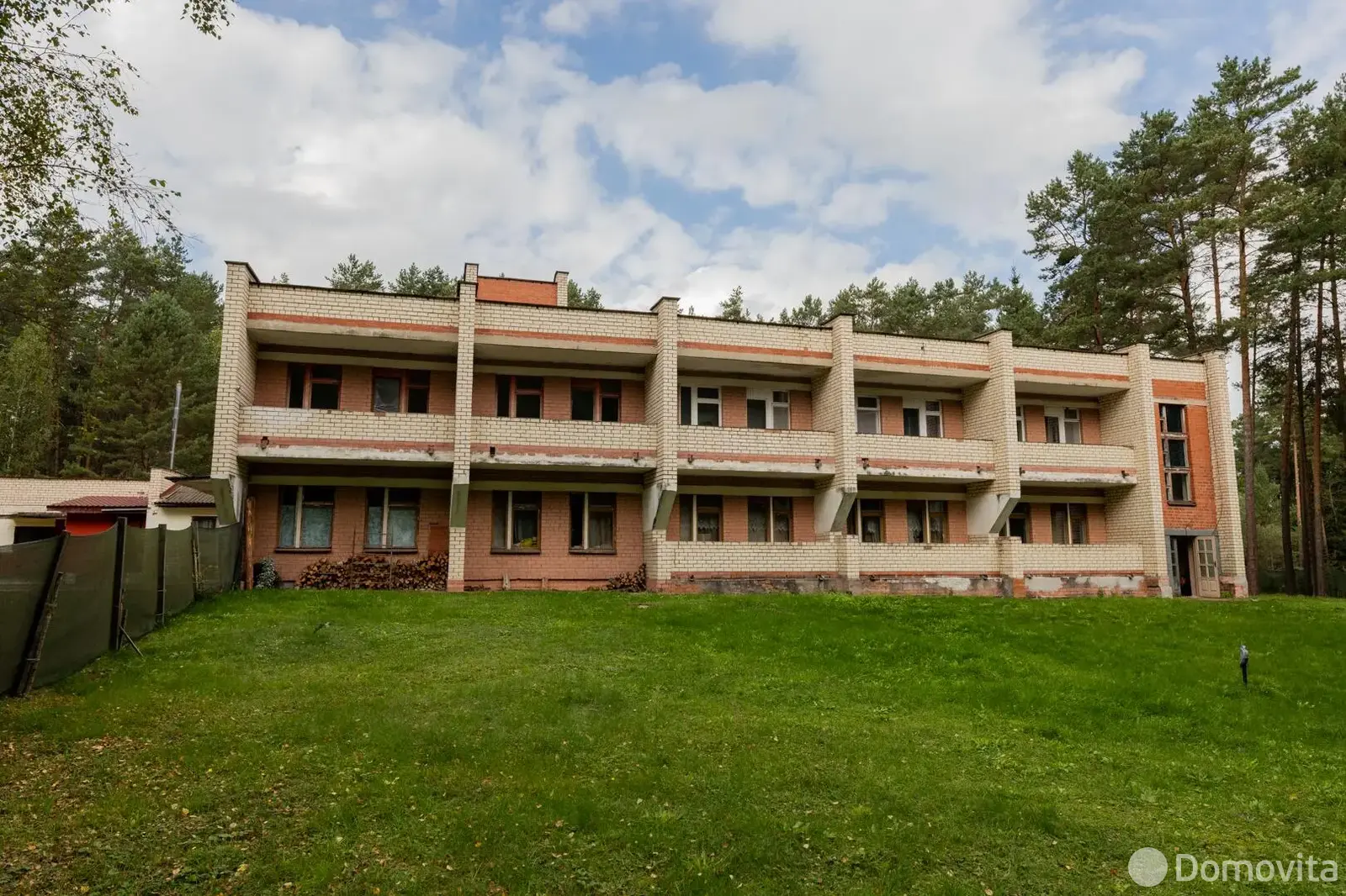 Стоимость продажи объекта сферы услуг, Раков, ул. Боровая