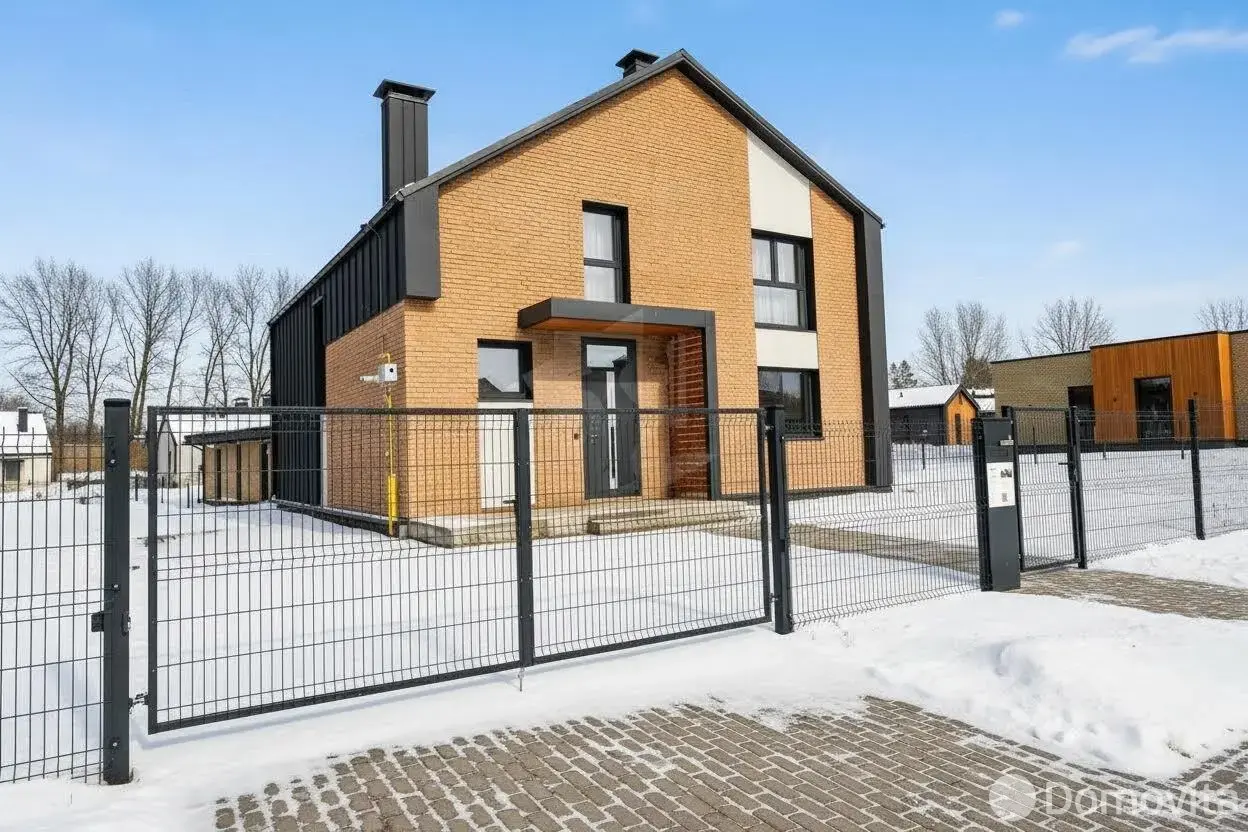 дом, Смолевичи, ул. Каштановая , д. 3