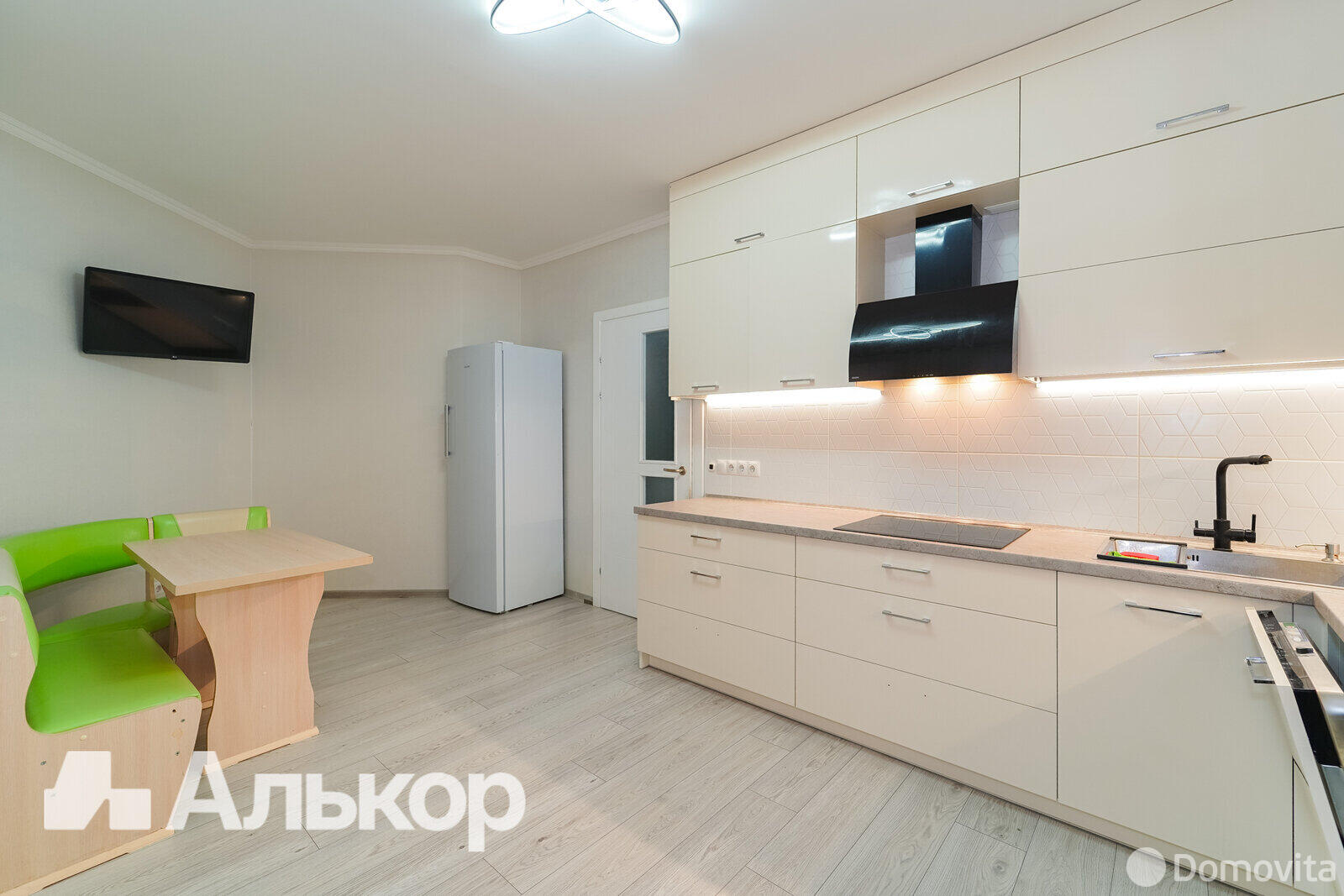 Купить 3-комнатную квартиру в Минске, ул. Виктора Турова, д. 3, 129900 USD, код: 1108414 - фото 3