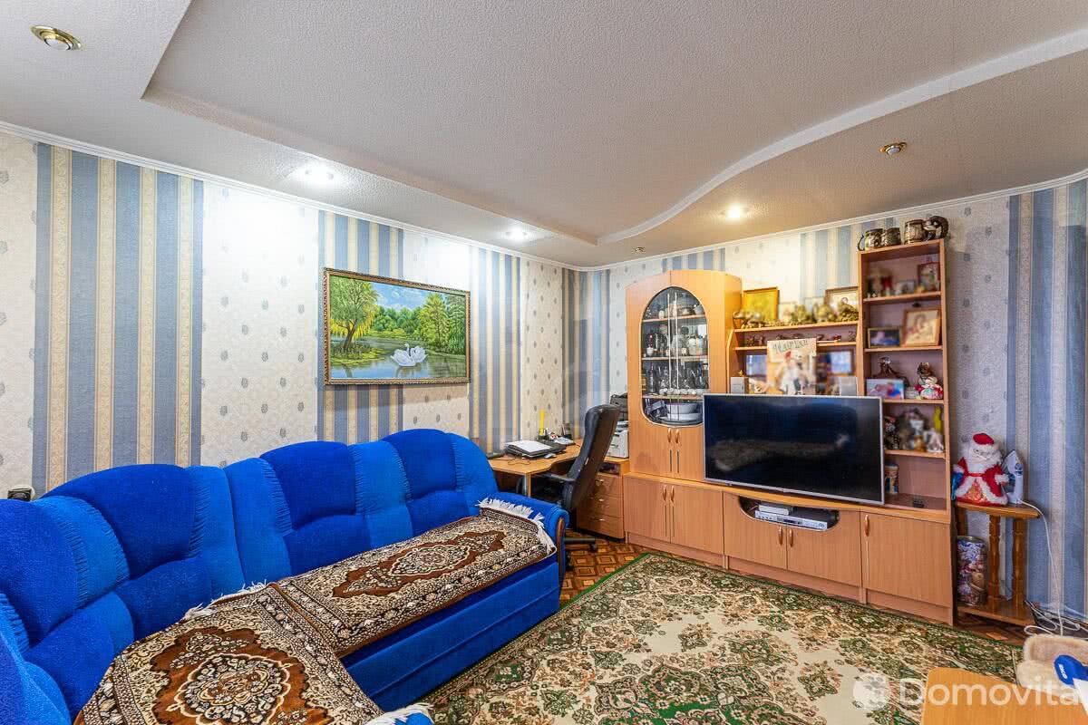 Купить 2-комнатную квартиру в Гатово, ул. Металлургическая, д. 2, 48000 USD, код: 972463 - фото 1