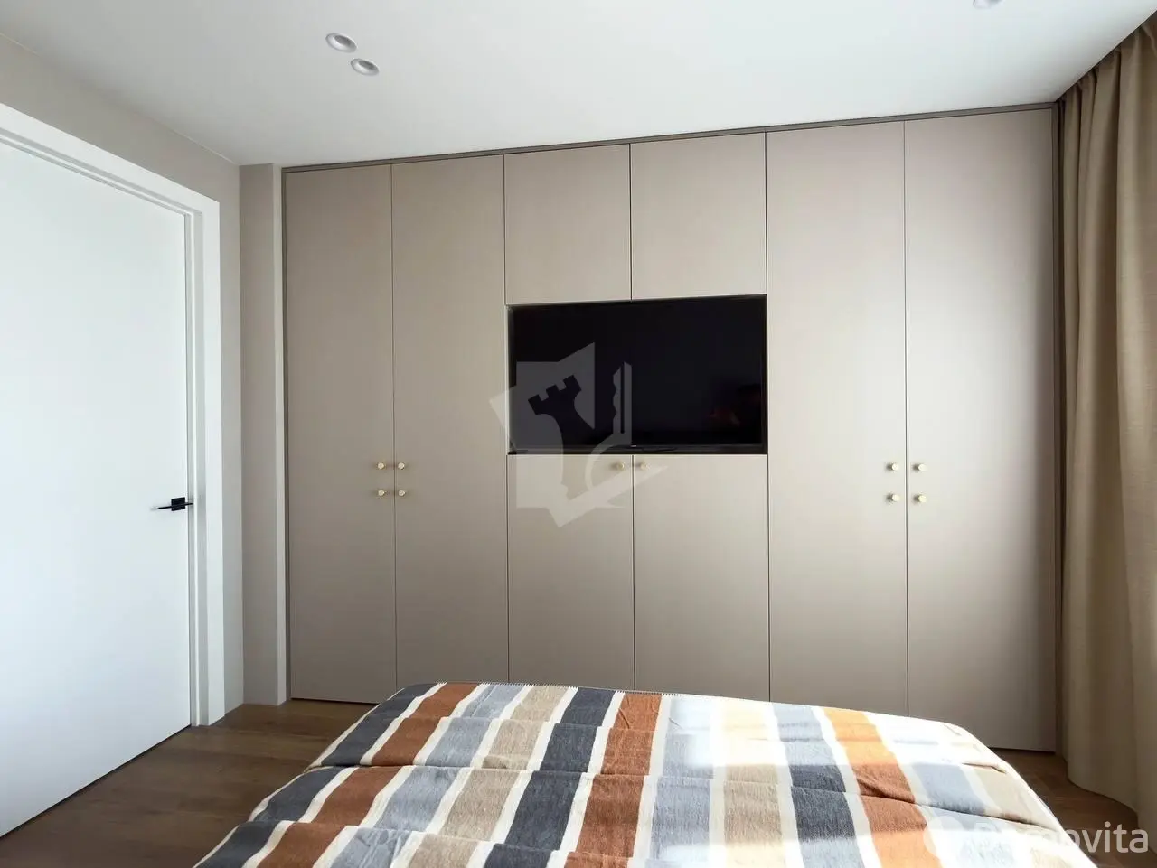 Снять 2-комнатную квартиру в Минске, ул. Нововиленская, д. 55, 950USD, код 150309 - фото 12