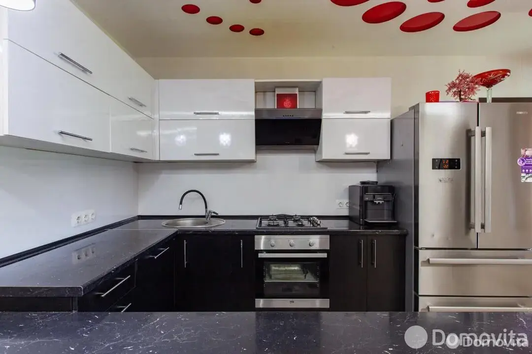 коттедж, Моторовщина, ул. Цветочная, д. 6 - лучшее предложение