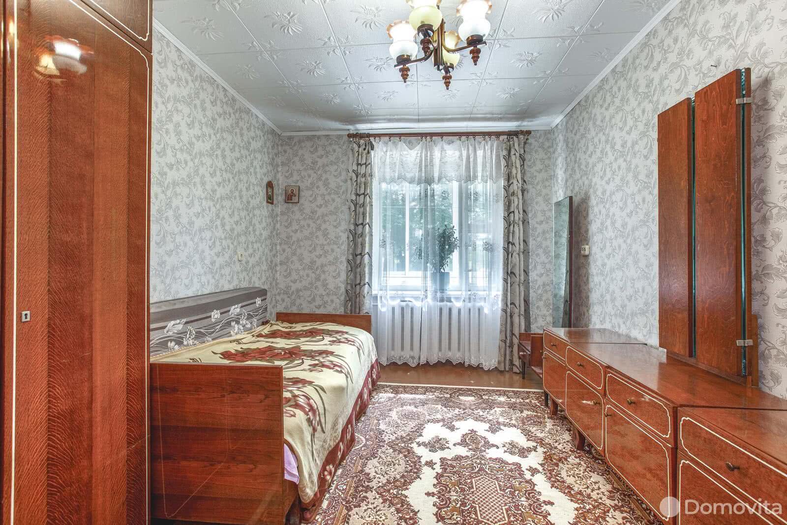 Купить 2-комнатную квартиру в Логойске, ул. Советская, д. 29, 39500 USD, код: 1020287 - фото 3