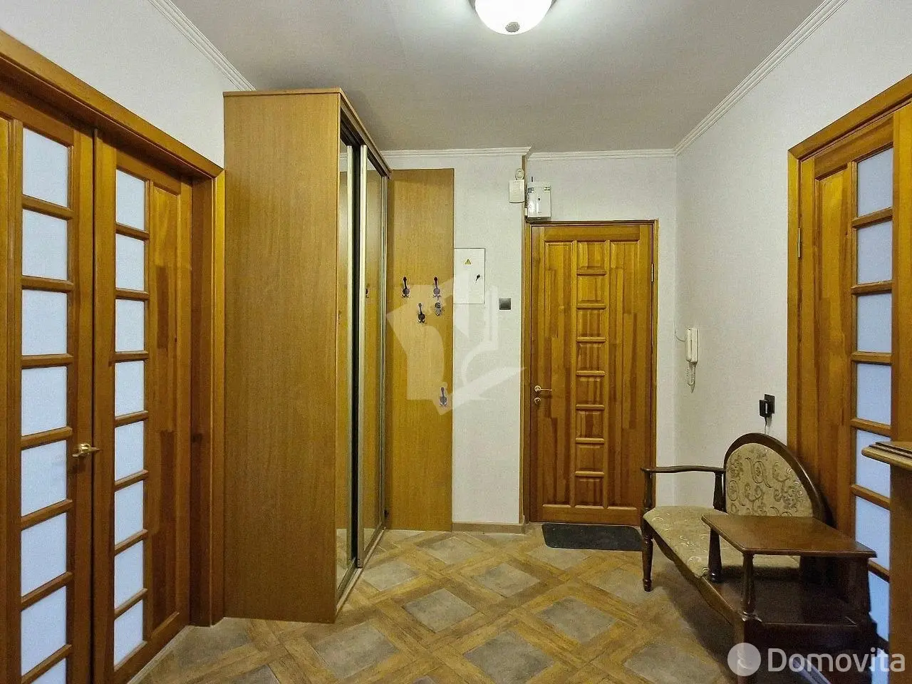 квартира, Минск, ул. Коммунистическая, д. 18 на ст. метро Площадь Победы