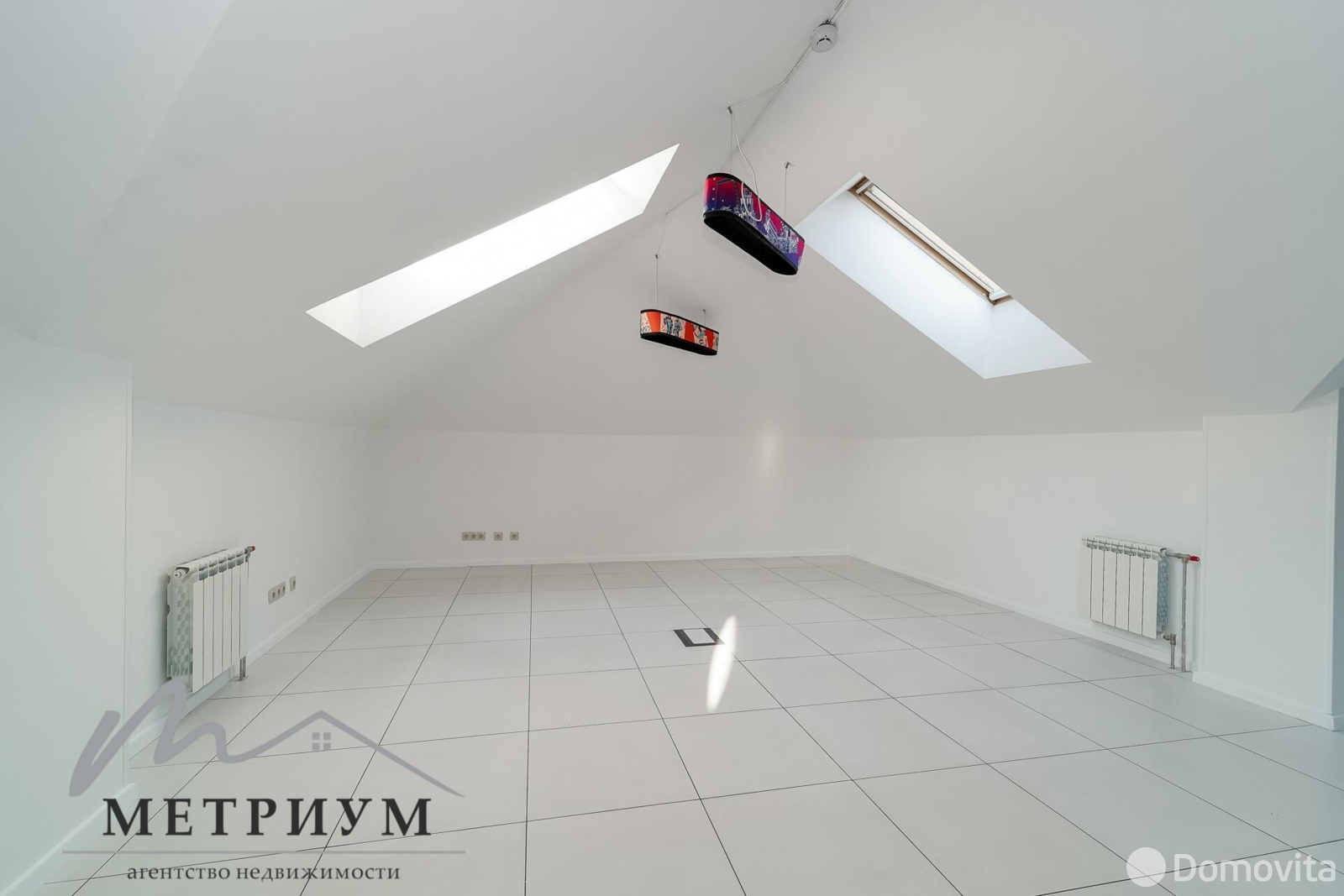 объект сферы услуг, Минск, ул. Немига, д. 5 в Центральном районе