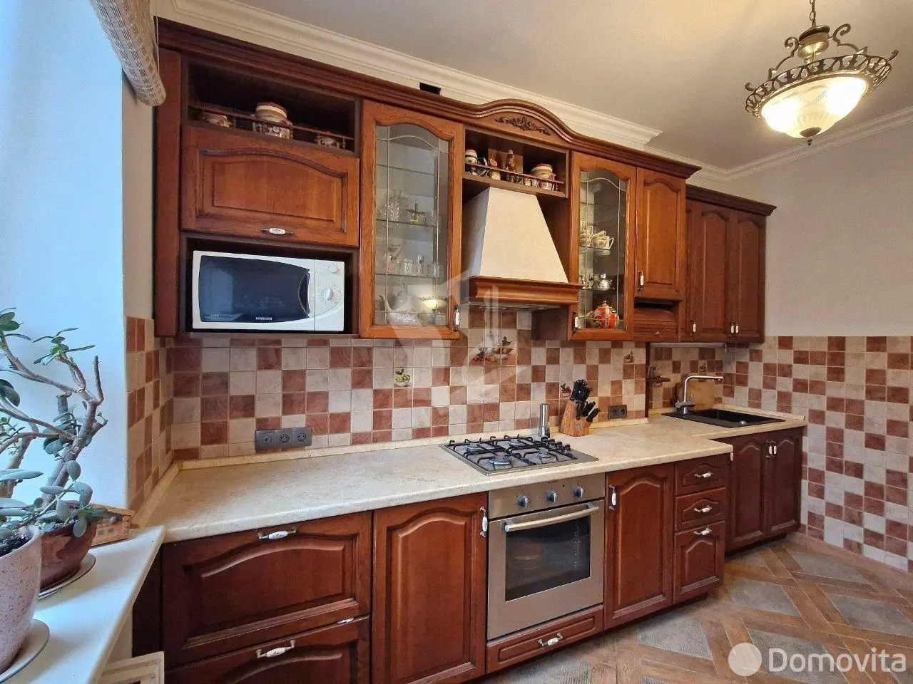 квартира, Минск, ул. Коммунистическая, д. 18 на ст. метро Площадь Победы