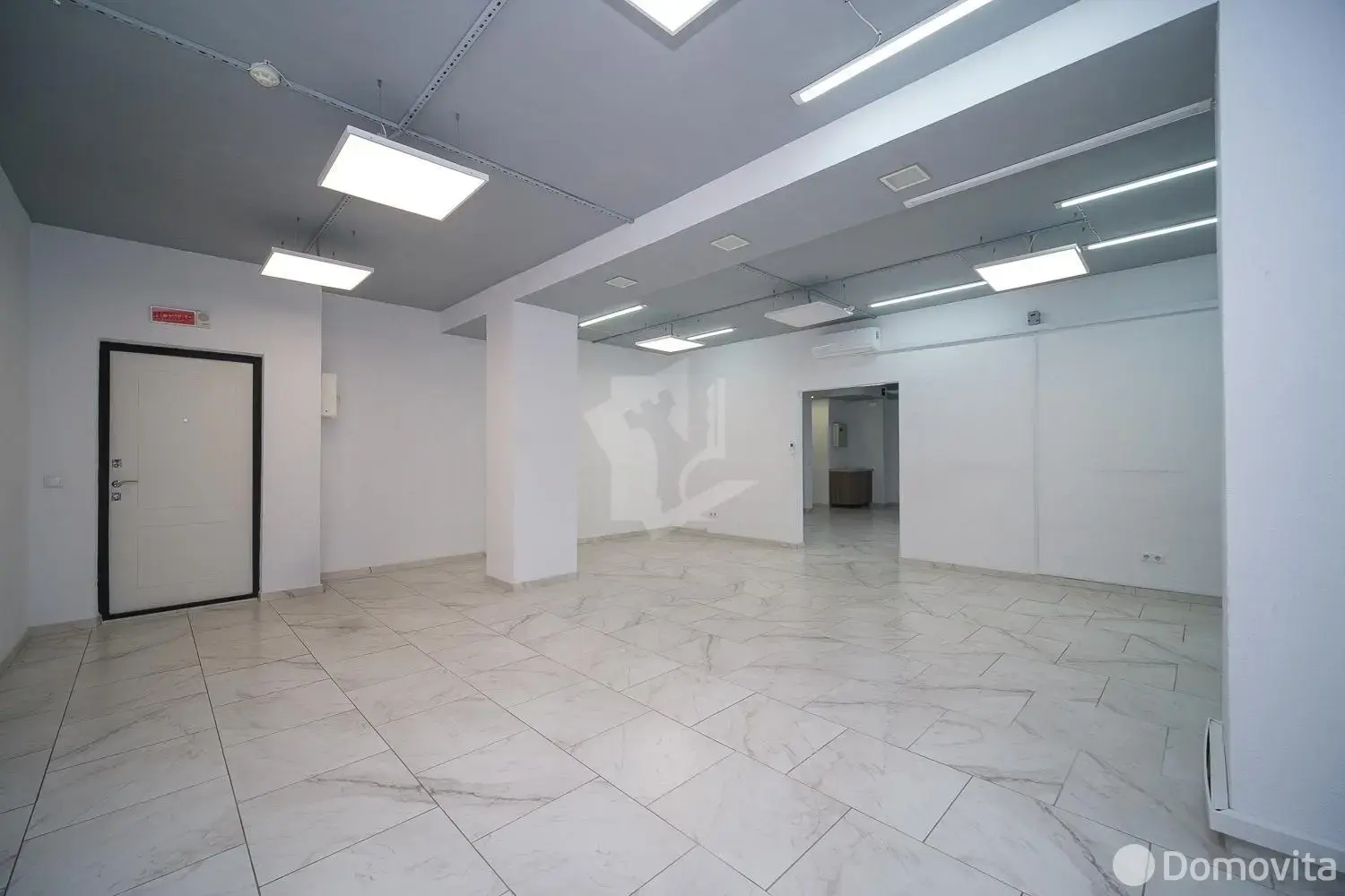 Помещение под сферу услуг в Минске, ул. Петра Мстиславца, д. 24, код 3722 - фото 1